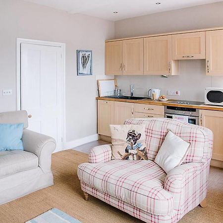 Serendipity, Aldeburgh - An Apartment On The High Street! Екстер'єр фото